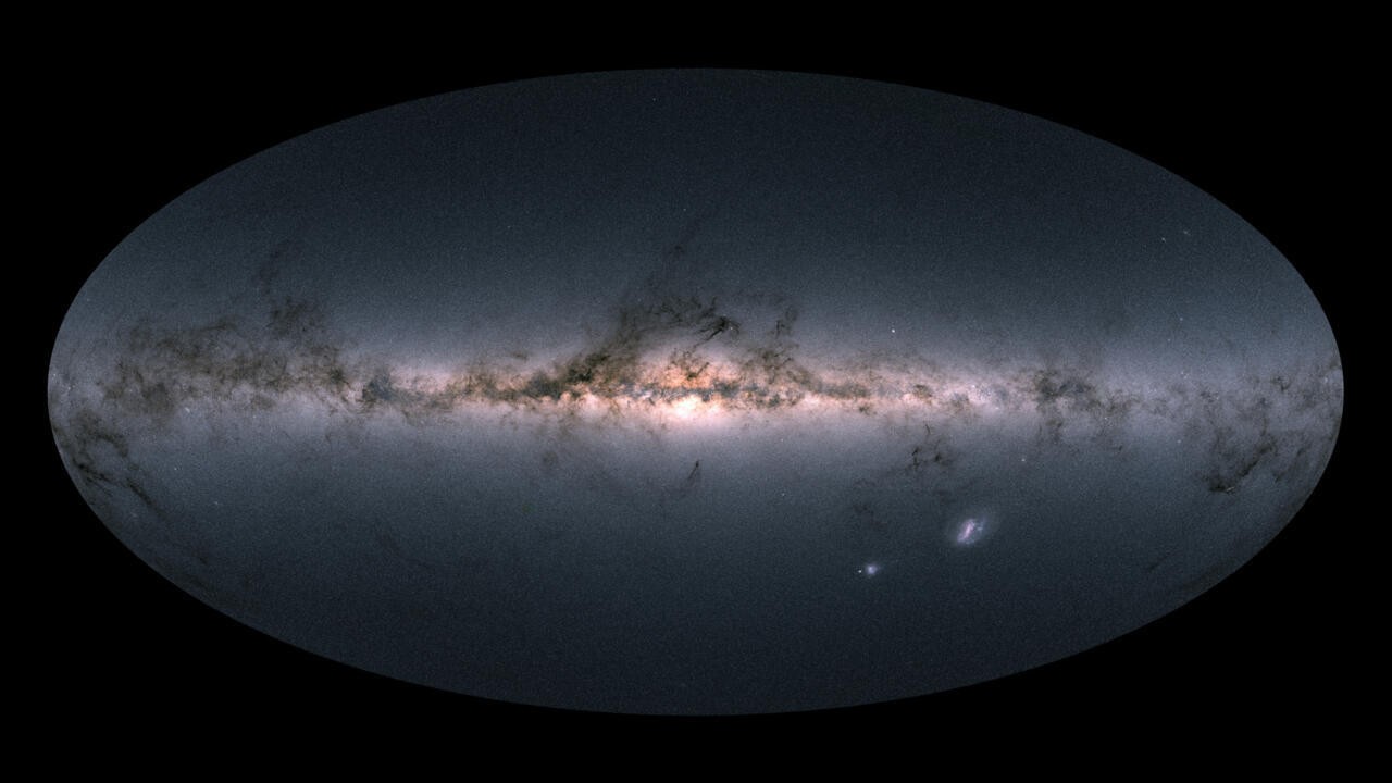 Milky Way's violent birth revealed by cosmic fossil hunter