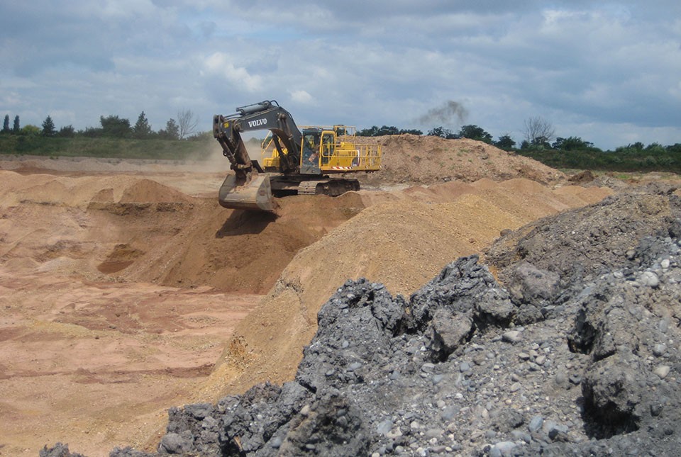 Windhoek denies sand mining favouritism, cites missing permits